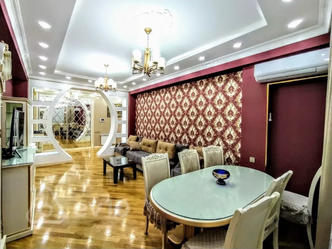 Kirayə verilir 3 otaqlı yeni tikili 100 m²