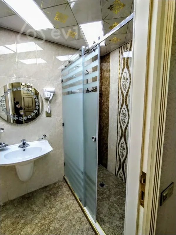 Kirayə verilir 3 otaqlı yeni tikili 100 m²