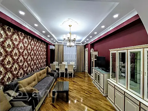 Kirayə verilir 3 otaqlı yeni tikili 100 m²