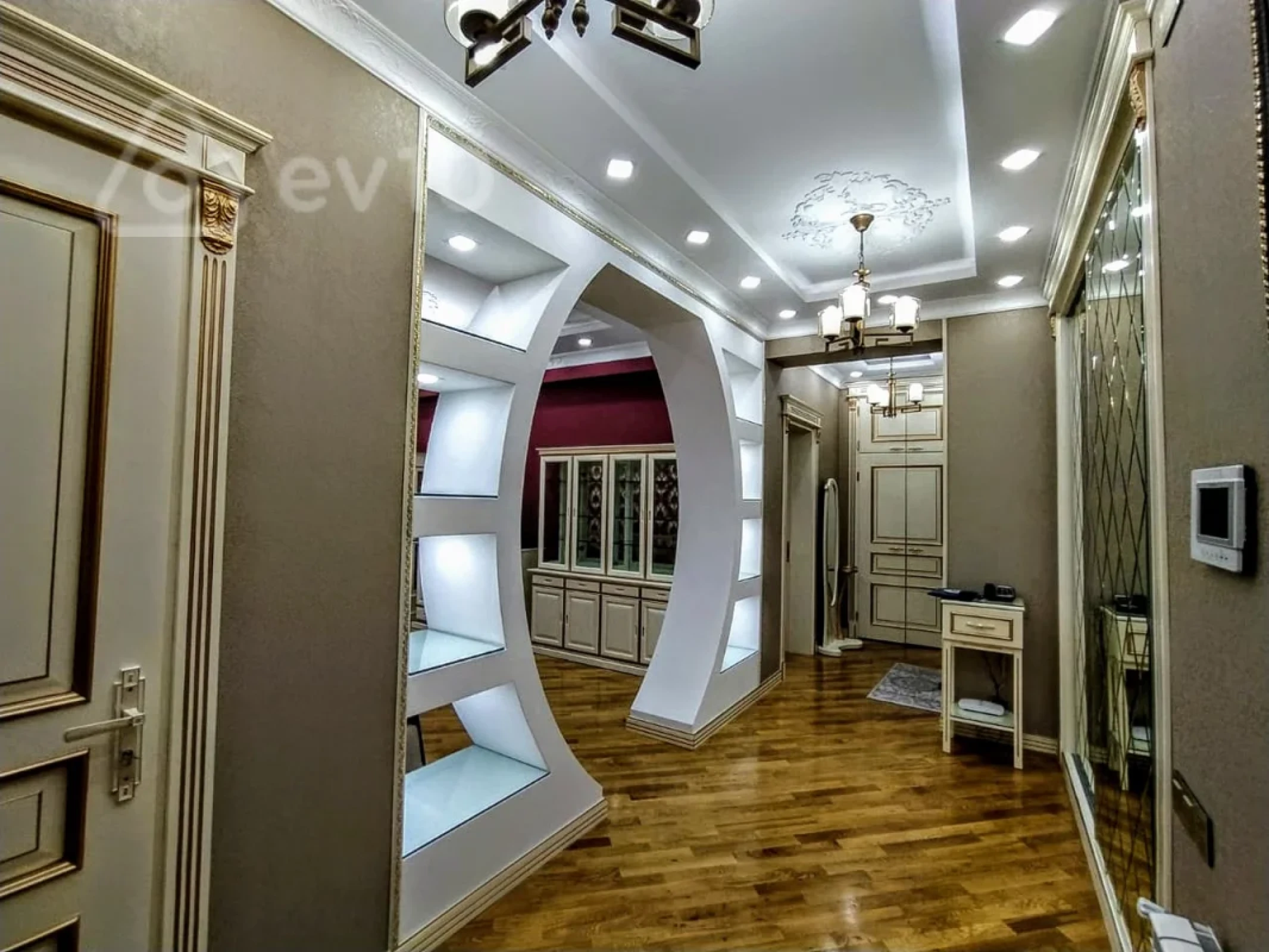 Kirayə verilir 3 otaqlı yeni tikili 100 m²