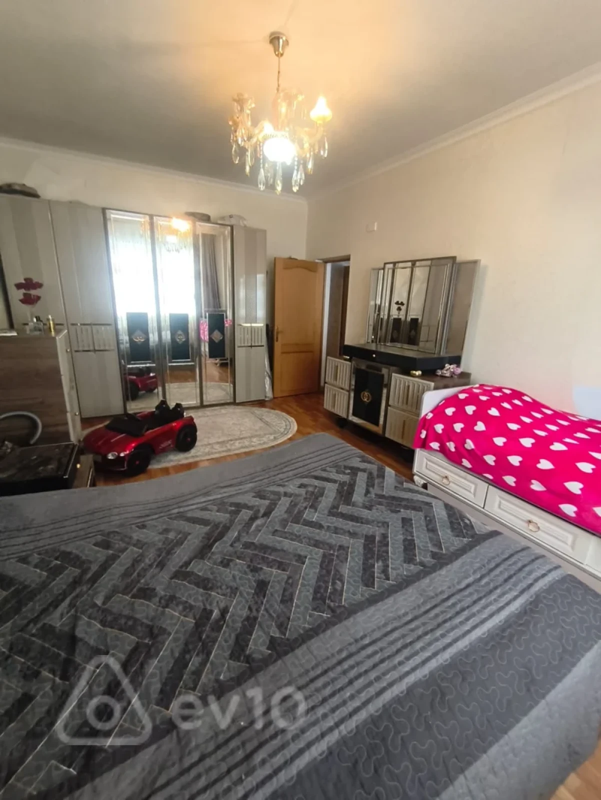 Satılır 3 otaqlı yeni tikili 82 m²