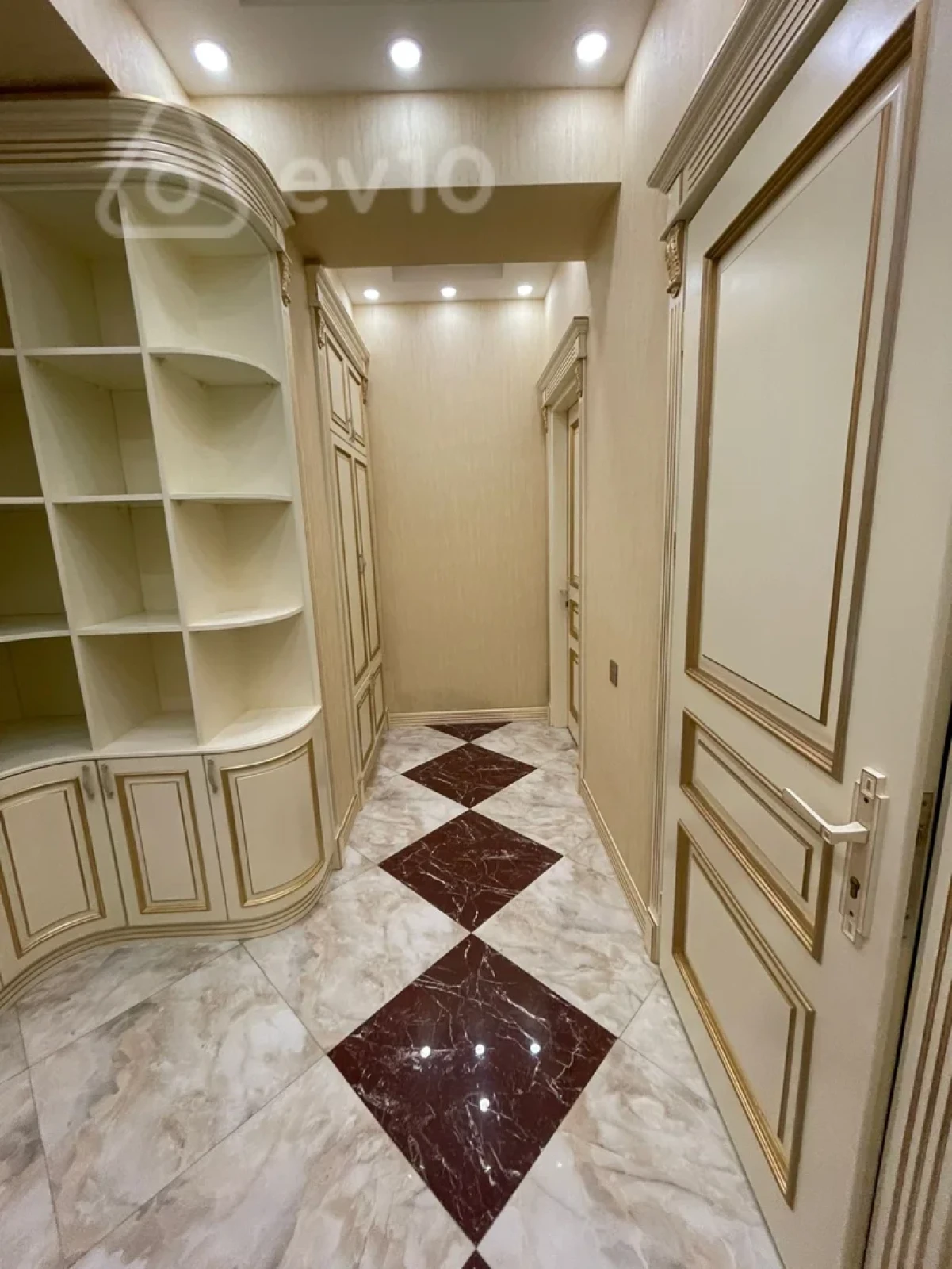 Kirayə verilir 3 otaqlı yeni tikili 100 m²