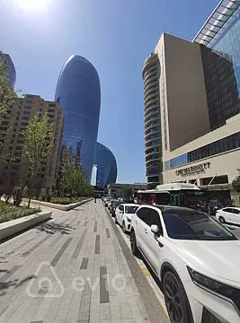 Satılır mənzil 615 m² — Bakı, Səbail 615.00 m²