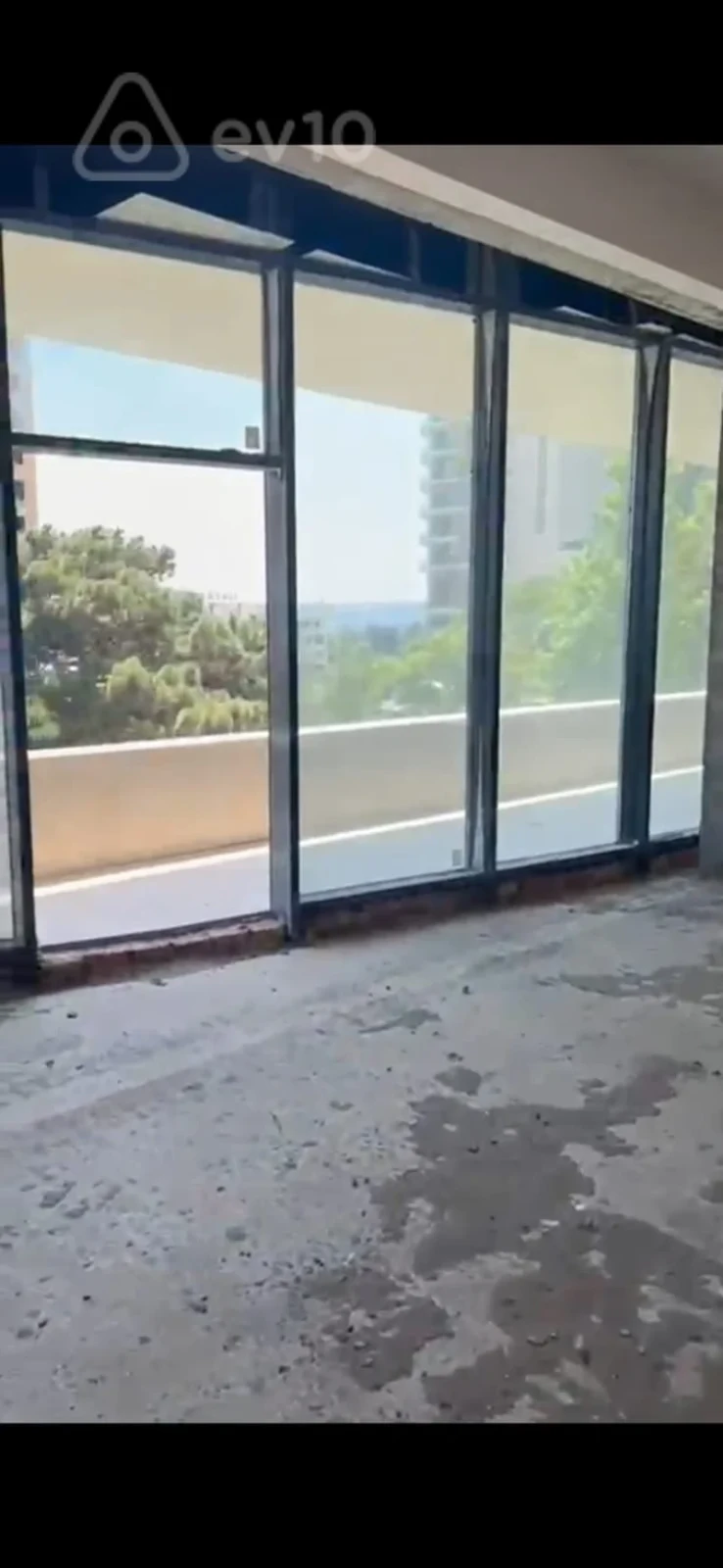 Satılır mənzil 615 m²