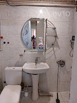 Kirayə verilir 2 otaqlı köhnə tikili 55 m²