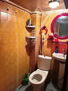 Satılır 2 otaqlı köhnə tikili 55 m²