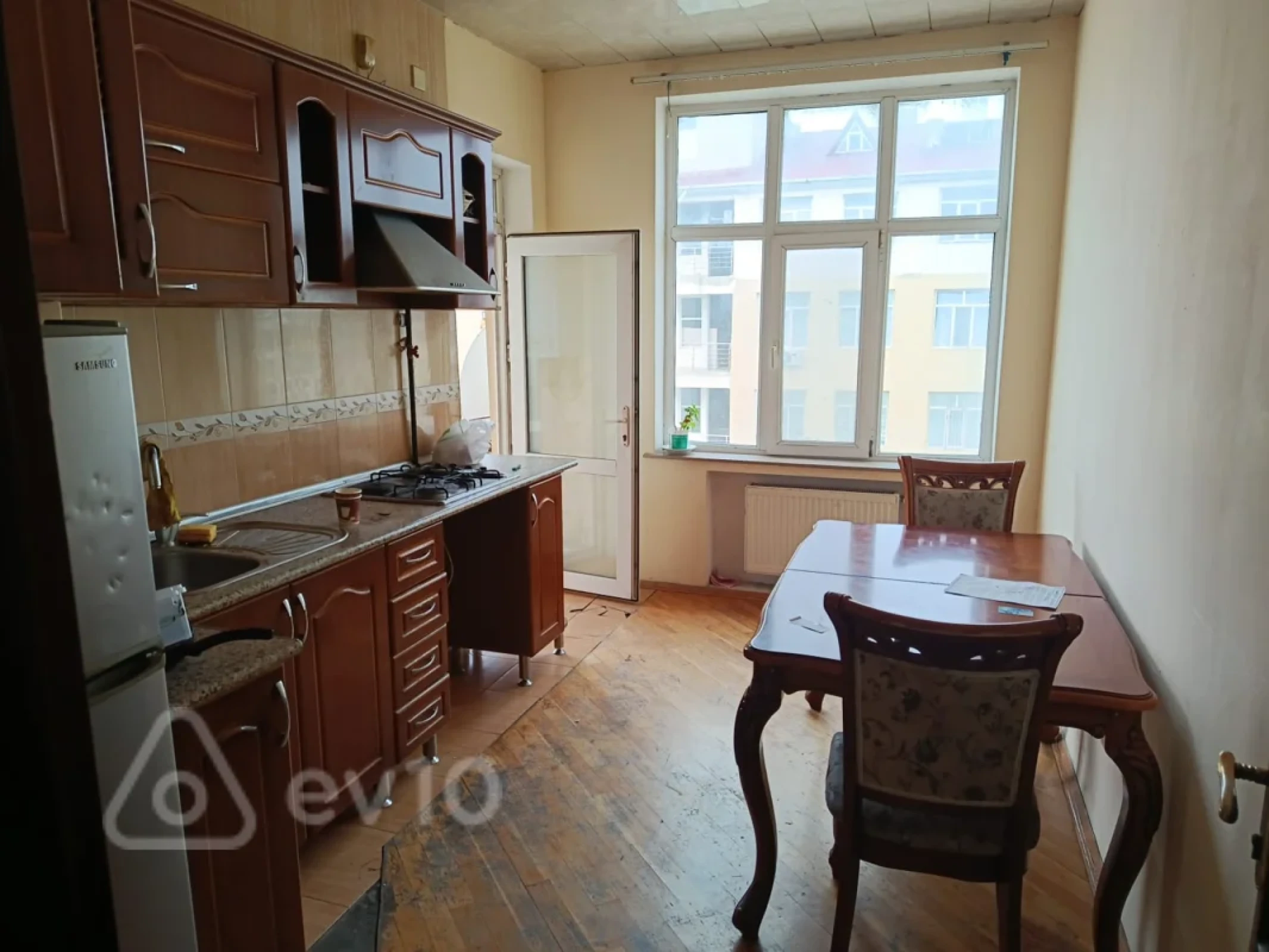 Kirayə verilir 3 otaqlı yeni tikili 94 m²