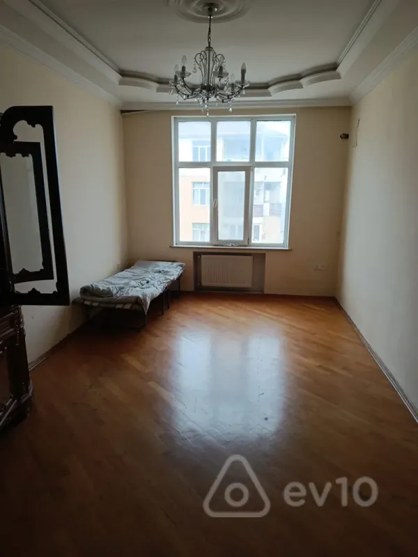 Kirayə verilir 3 otaqlı yeni tikili 94 m²