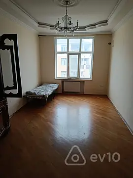 Kirayə verilir 3 otaqlı yeni tikili 94 m²