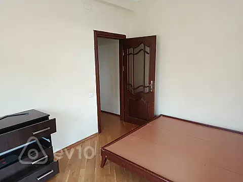 Kirayə verilir 3 otaqlı yeni tikili 94 m²