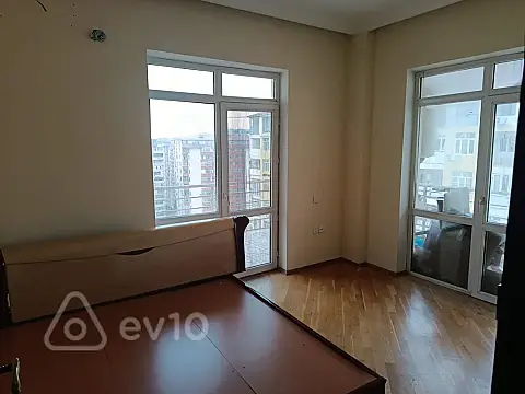 Kirayə verilir 3 otaqlı yeni tikili 94 m²