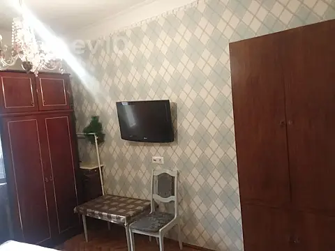 Kirayə verilir 1 otaqlı həyət evi 35 m²