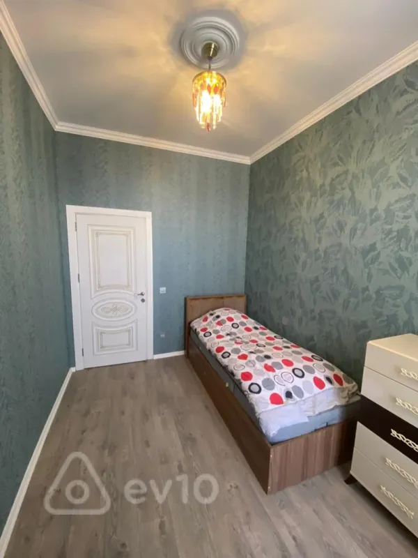 Kirayə verilir 3 otaqlı yeni tikili 78 m²