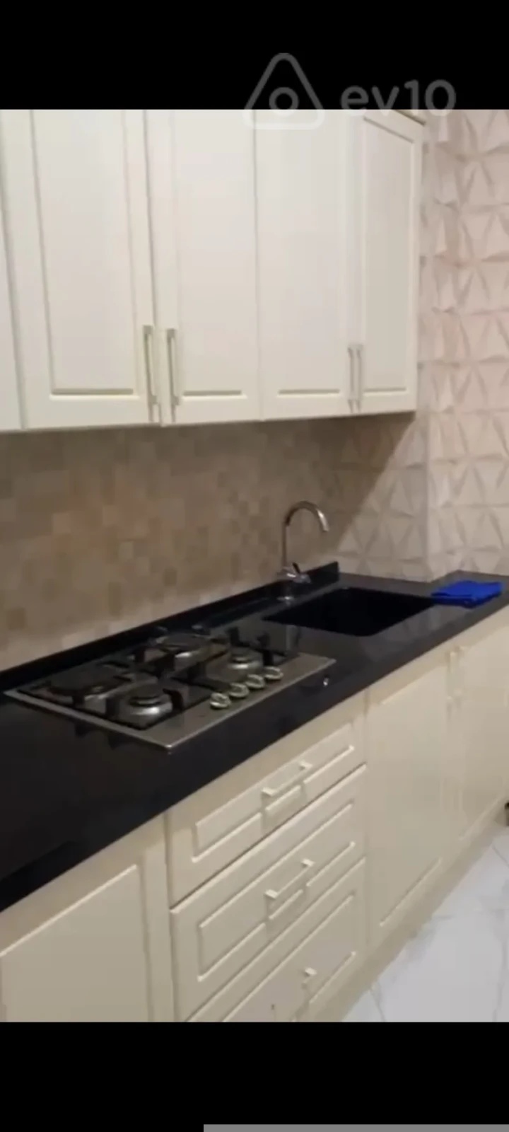 Kirayə verilir 3 otaqlı yeni tikili 93 m²