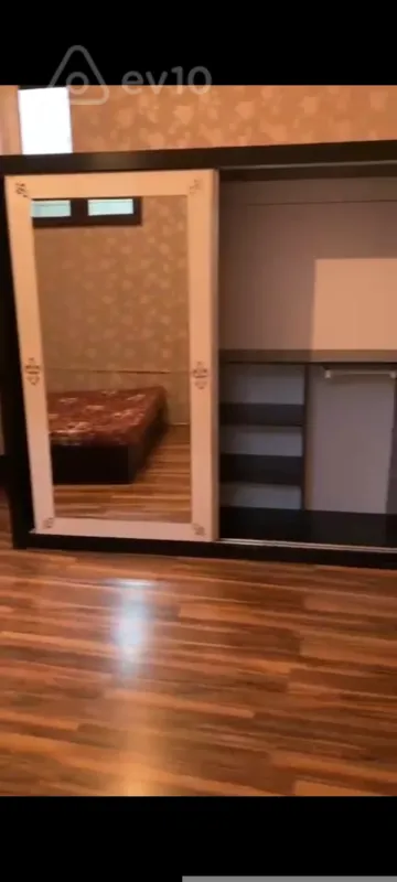 Kirayə verilir 3 otaqlı yeni tikili 93 m²