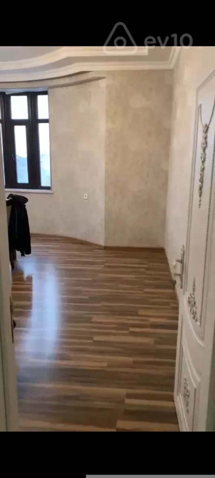 Kirayə verilir 3 otaqlı yeni tikili 93 m²