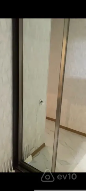 Kirayə verilir 3 otaqlı yeni tikili 93 m²