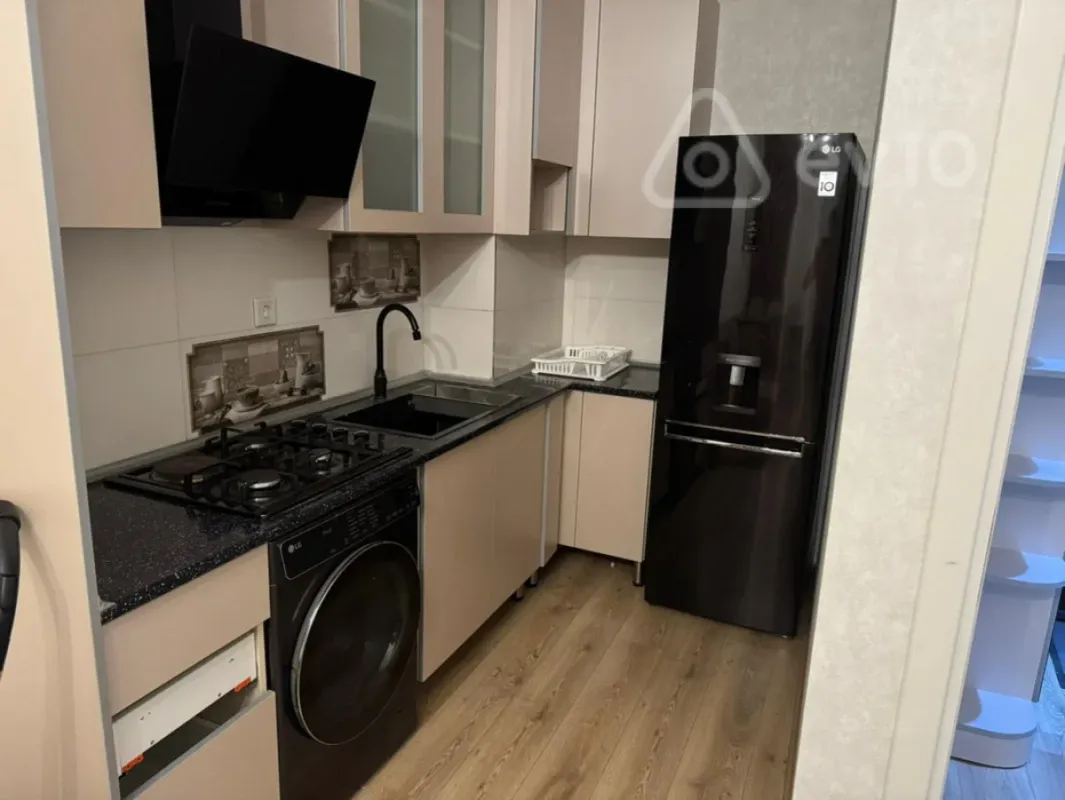 Kirayə verilir 2 otaqlı yeni tikili 50 m²