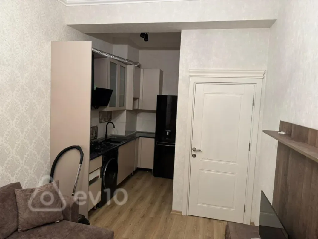 Kirayə verilir 2 otaqlı yeni tikili 50 m²