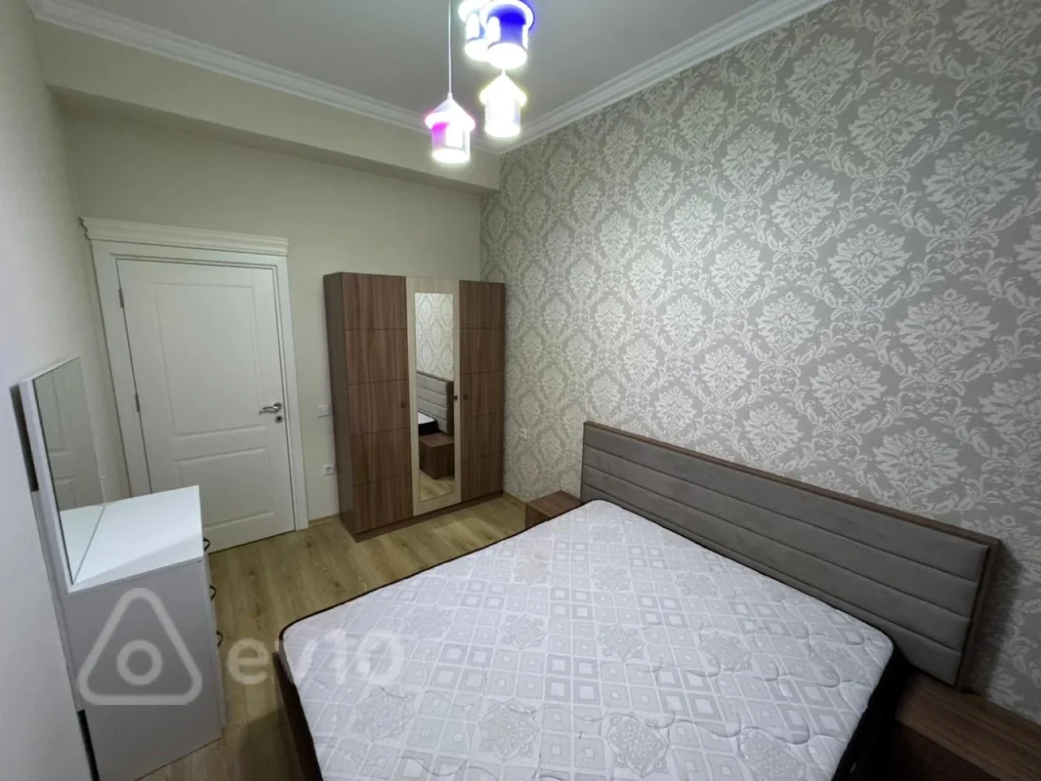 Kirayə verilir 2 otaqlı yeni tikili 50 m²