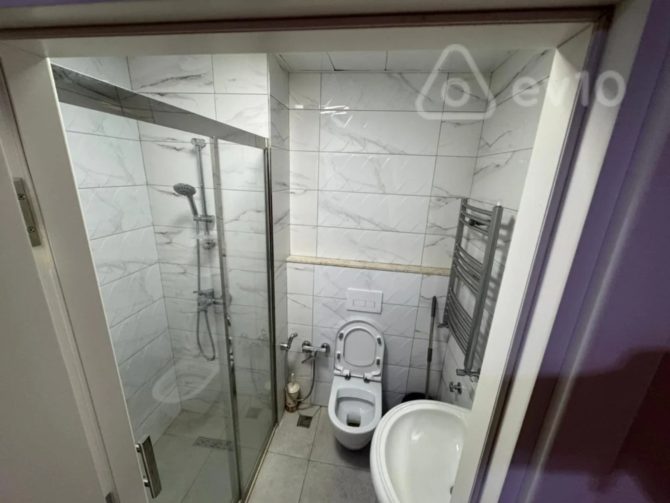 Kirayə verilir 2 otaqlı yeni tikili 50 m²