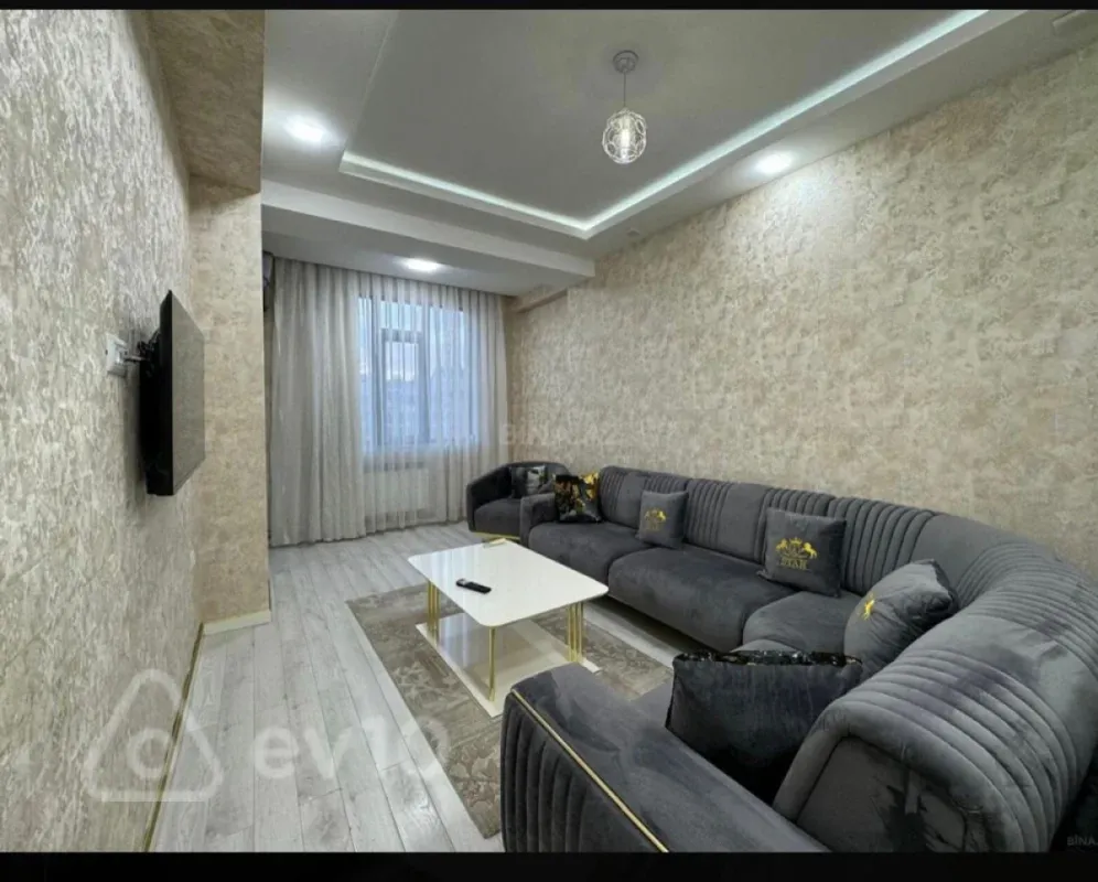 Kirayə verilir 3 otaqlı yeni tikili 80 m²