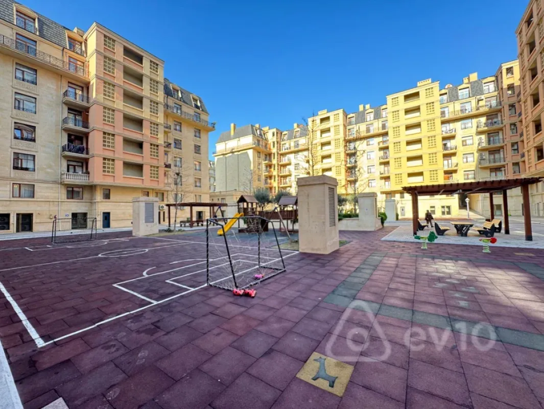 Kirayə verilir 2 otaqlı yeni tikili 110 m²