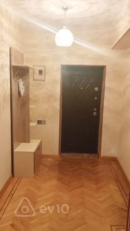 Kirayə verilir 3 otaqlı köhnə tikili 75 m²