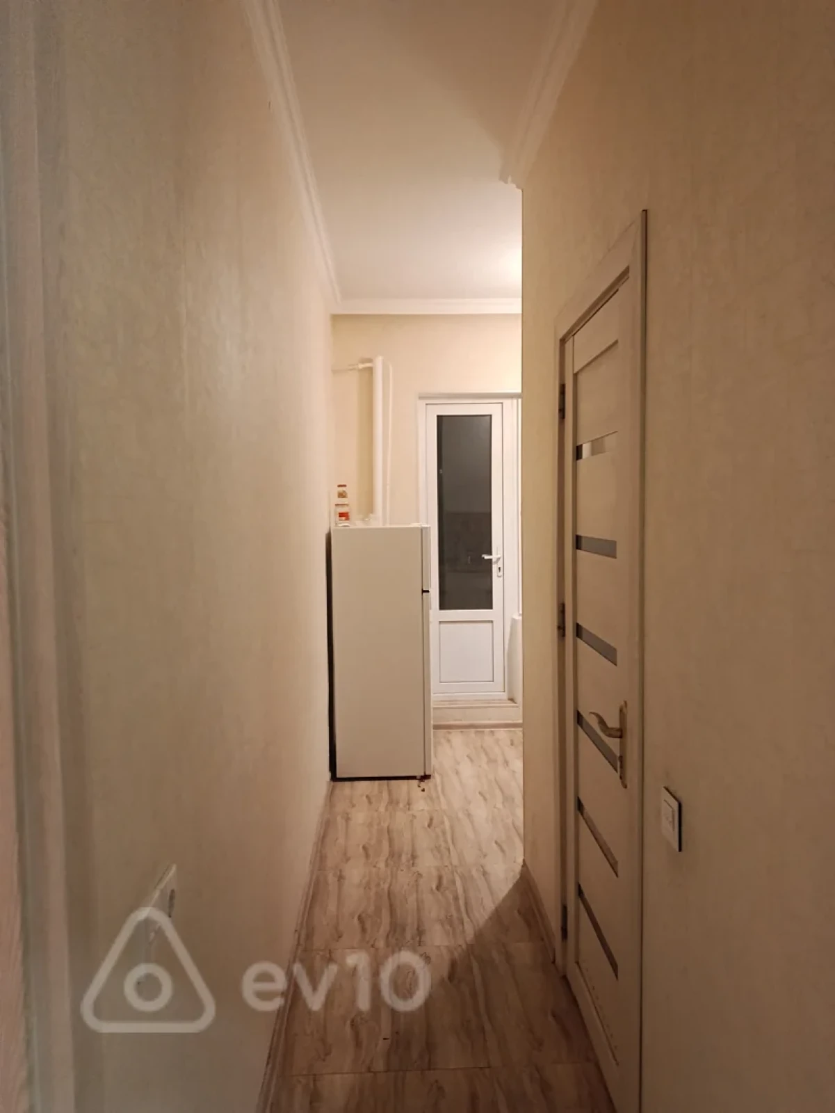 Kirayə verilir 3 otaqlı köhnə tikili 80 m²