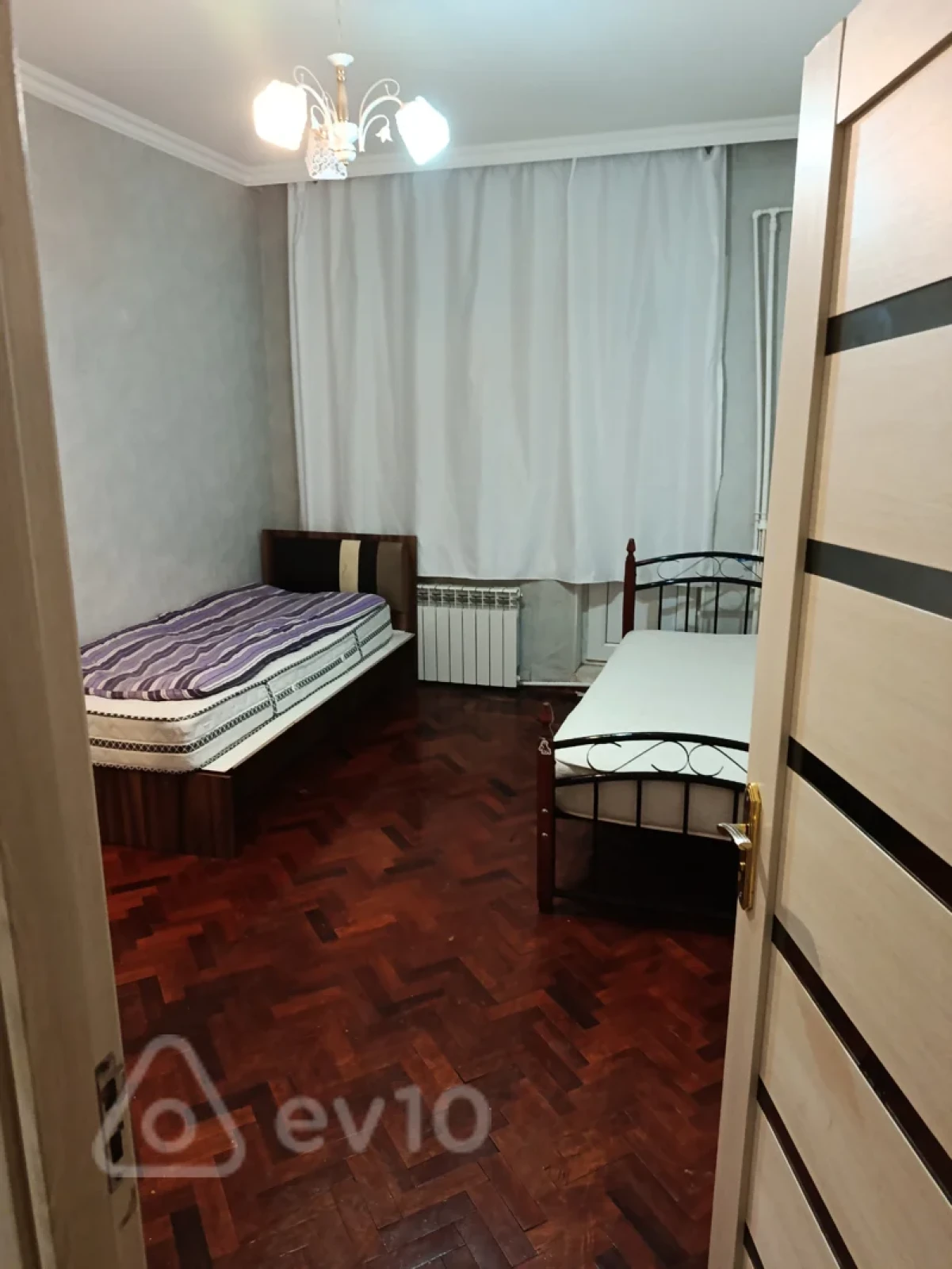 Kirayə verilir 3 otaqlı köhnə tikili 80 m²