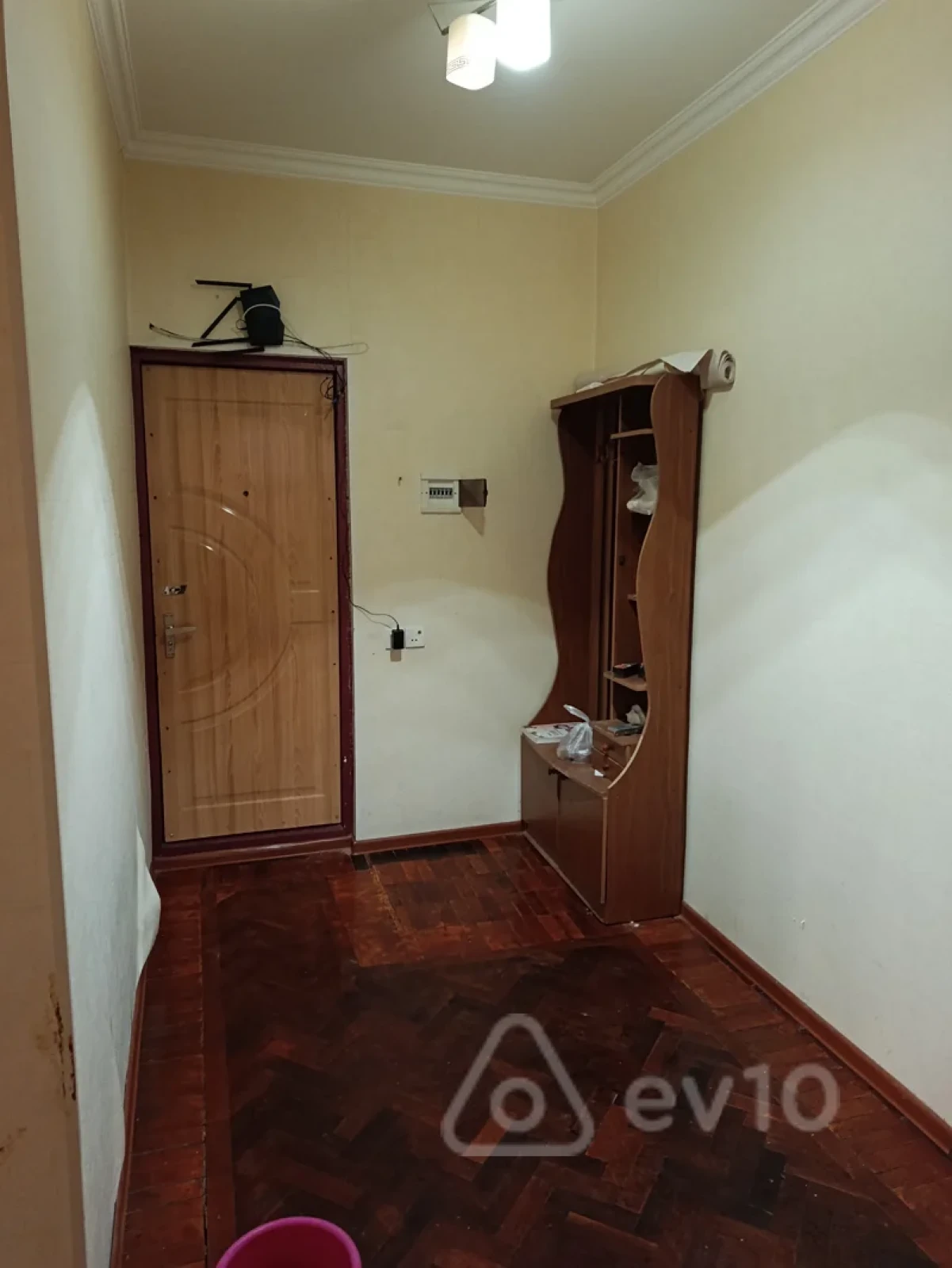 Kirayə verilir 3 otaqlı köhnə tikili 80 m²