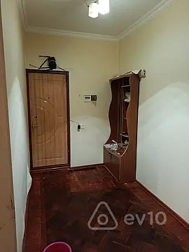 Kirayə verilir 3 otaqlı köhnə tikili 80 m²