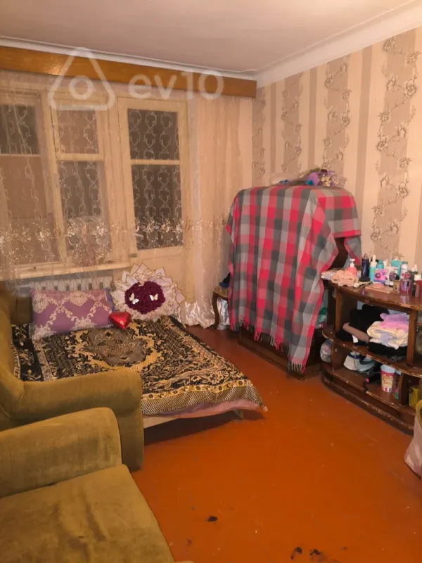 Kirayə verilir 2 otaqlı köhnə tikili 45 m²