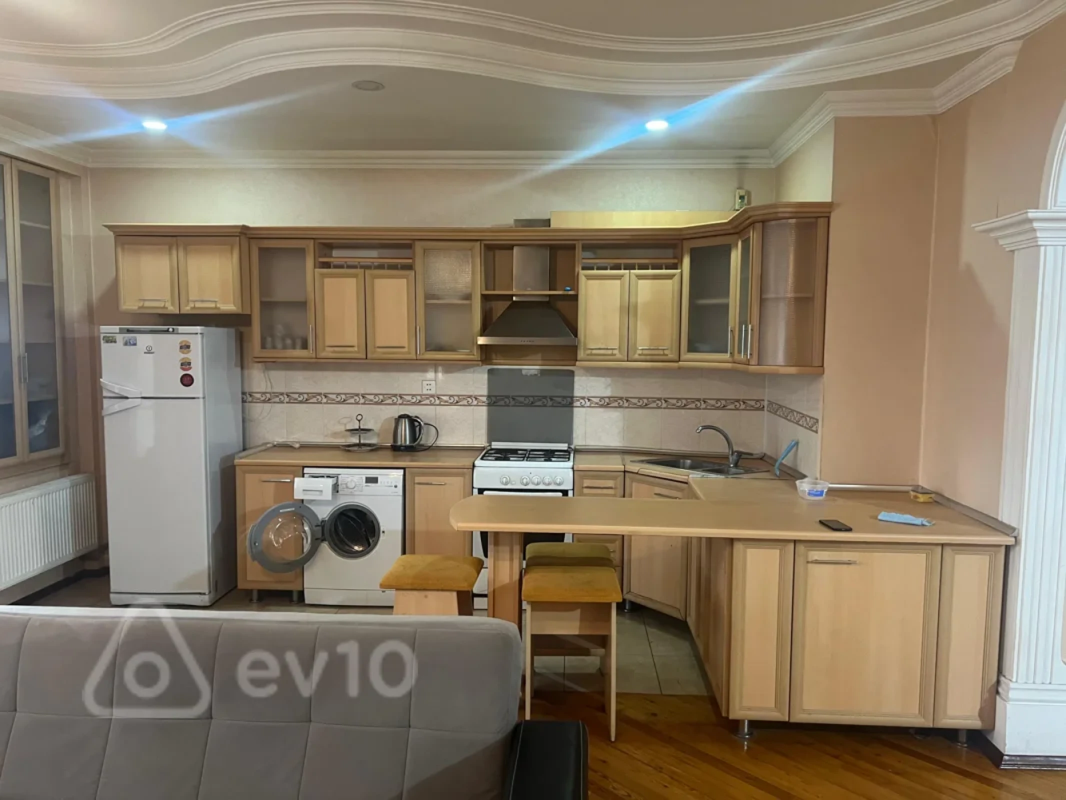 Kirayə verilir 2 otaqlı yeni tikili 87 m²