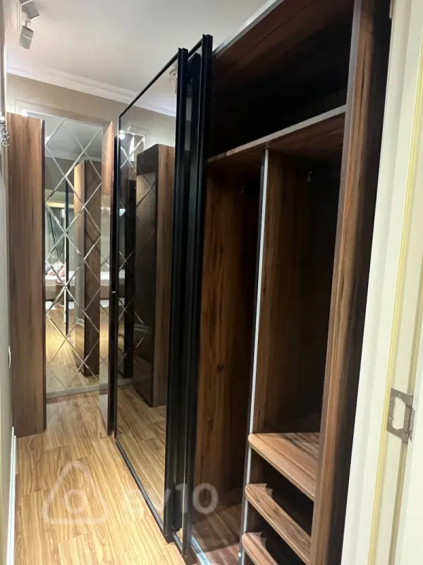 Kirayə verilir 4 otaqlı yeni tikili 181 m²