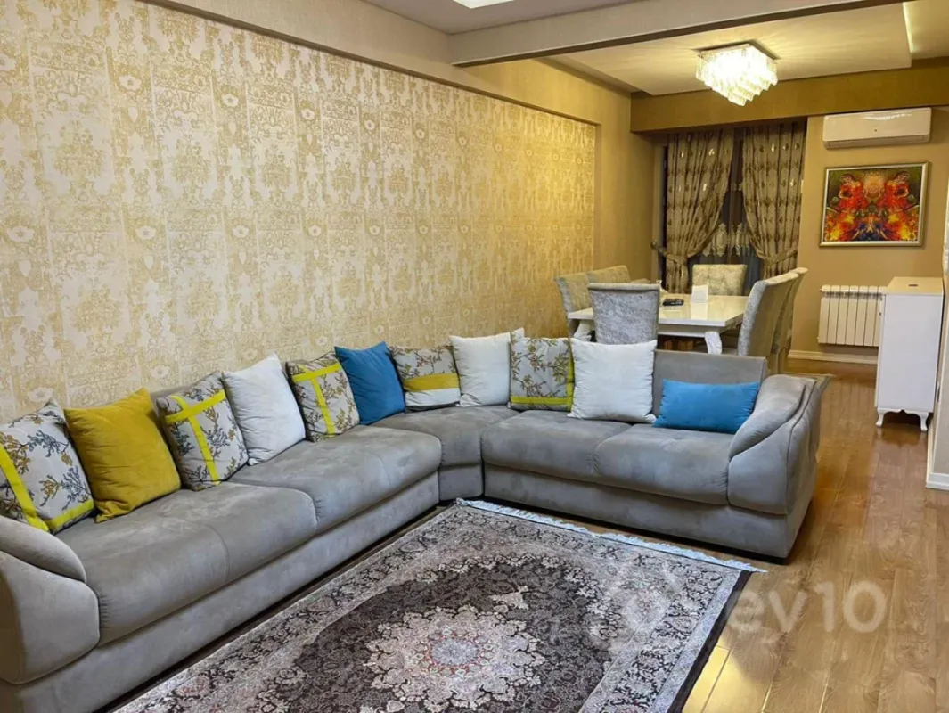 Kirayə verilir 3 otaqlı yeni tikili 113 m²