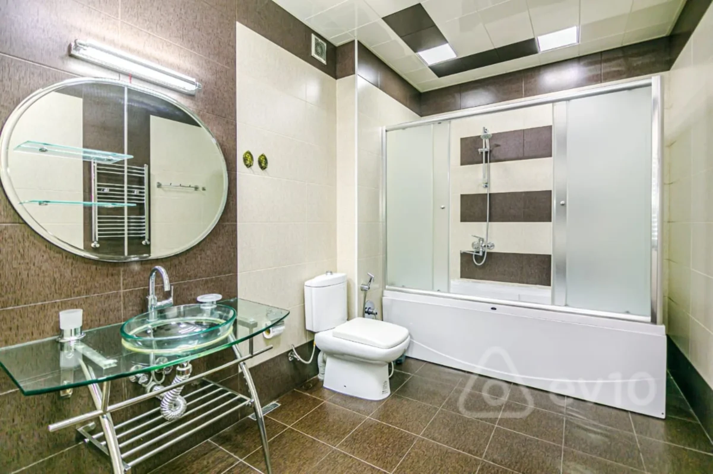 Kirayə verilir 3 otaqlı yeni tikili 165 m²