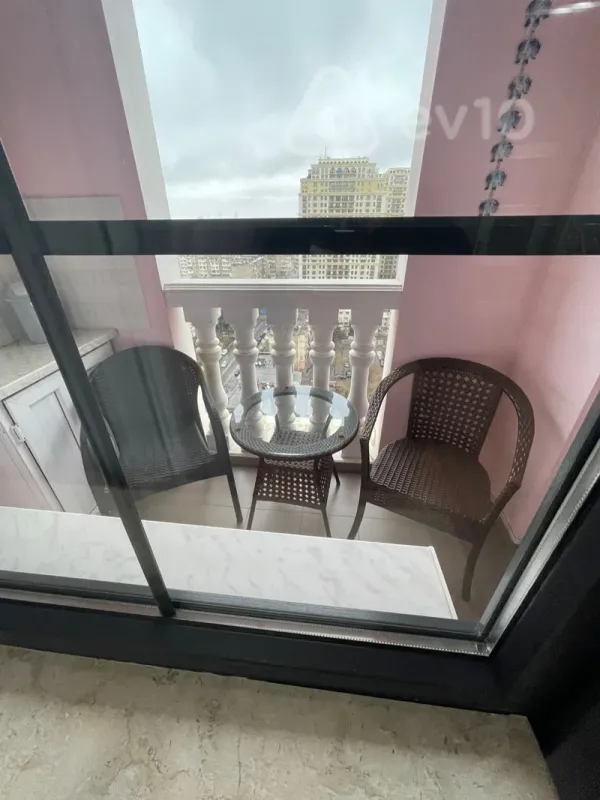 Kirayə verilir 3 otaqlı yeni tikili 90 m²