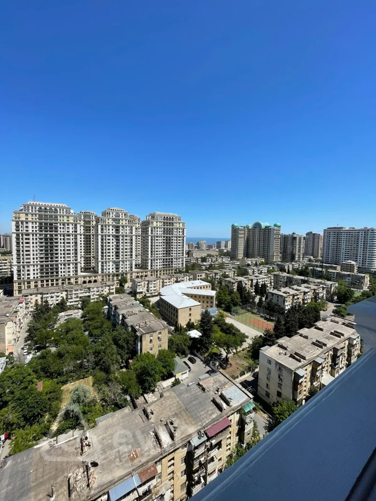 Kirayə verilir 3 otaqlı yeni tikili 90 m²