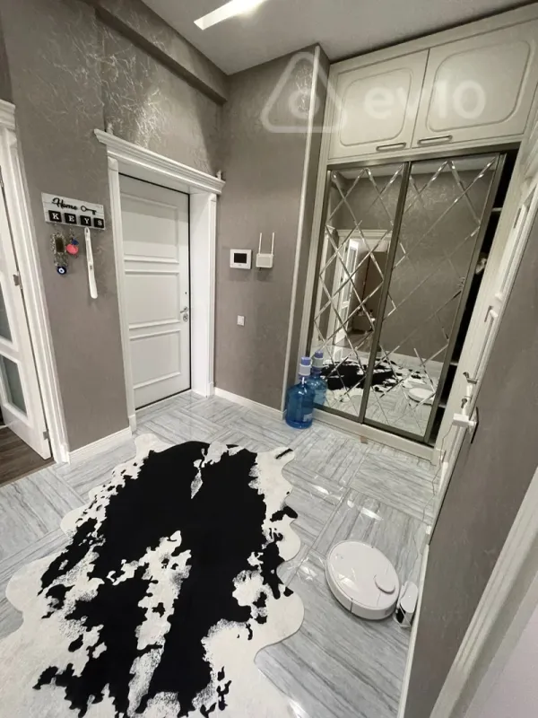 Kirayə verilir 3 otaqlı yeni tikili 90 m²