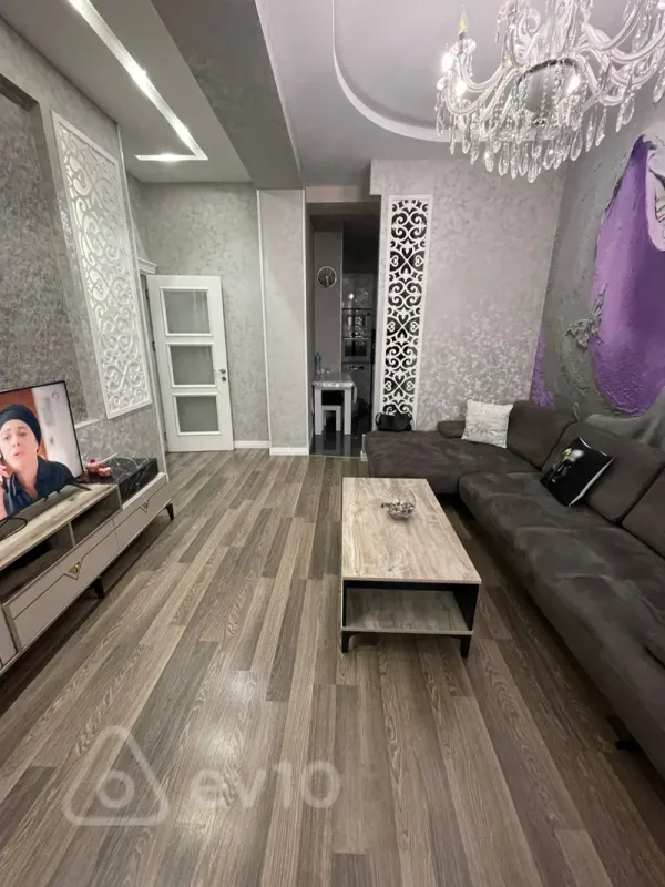 Kirayə verilir 3 otaqlı yeni tikili 90 m²