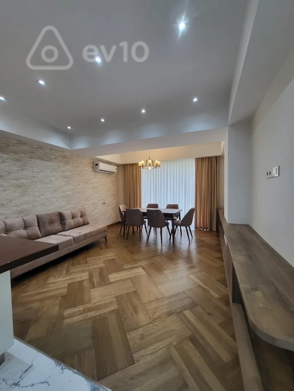 Kirayə verilir 3 otaqlı yeni tikili 100 m²