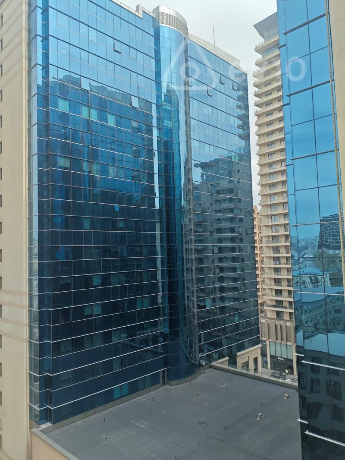 Kirayə verilir 3 otaqlı yeni tikili 70 m²