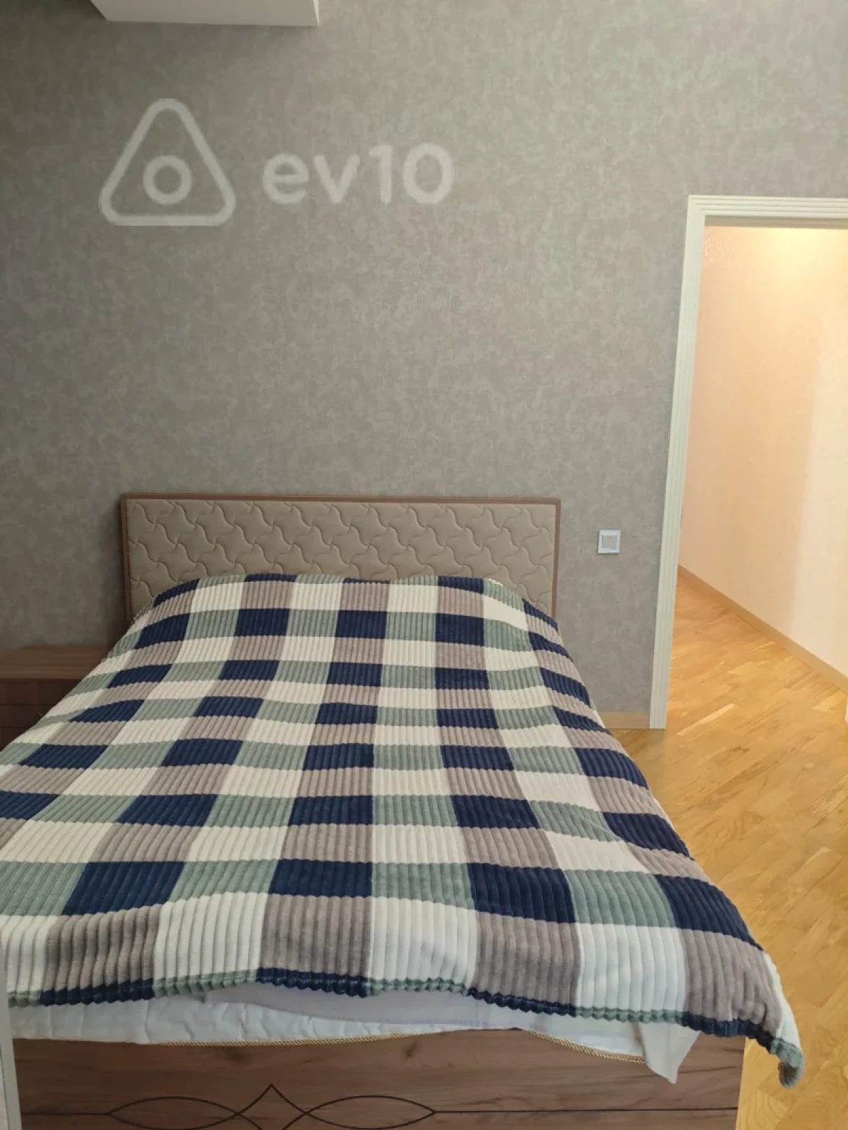 Kirayə verilir 3 otaqlı yeni tikili 70 m²