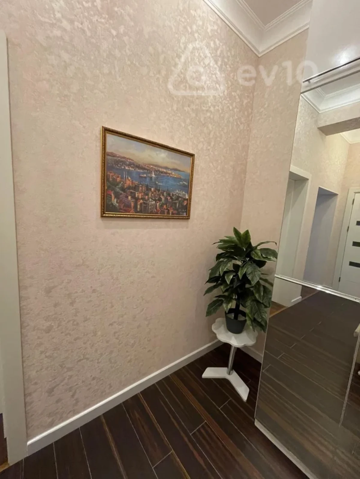 Kirayə verilir 2 otaqlı yeni tikili 70 m²
