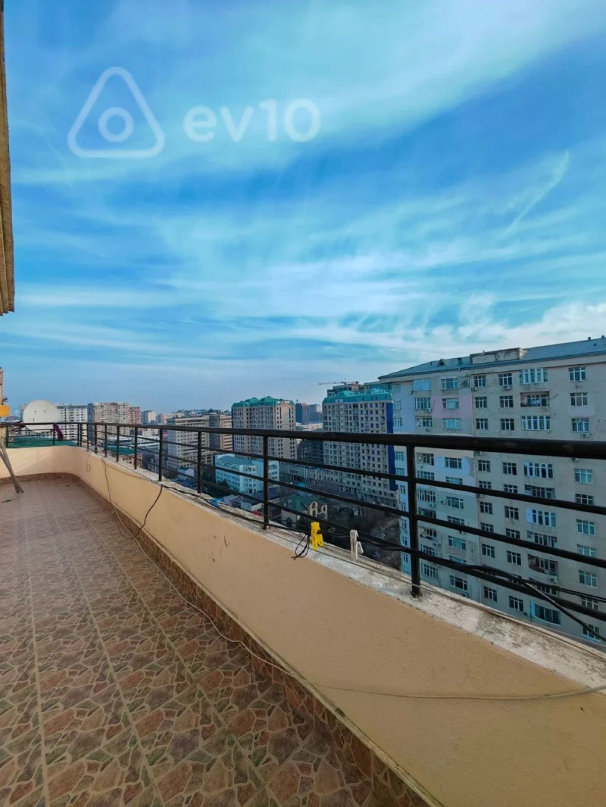 Kirayə verilir 2 otaqlı yeni tikili 150 m²