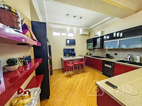 Kirayə verilir 2 otaqlı yeni tikili 150 m²