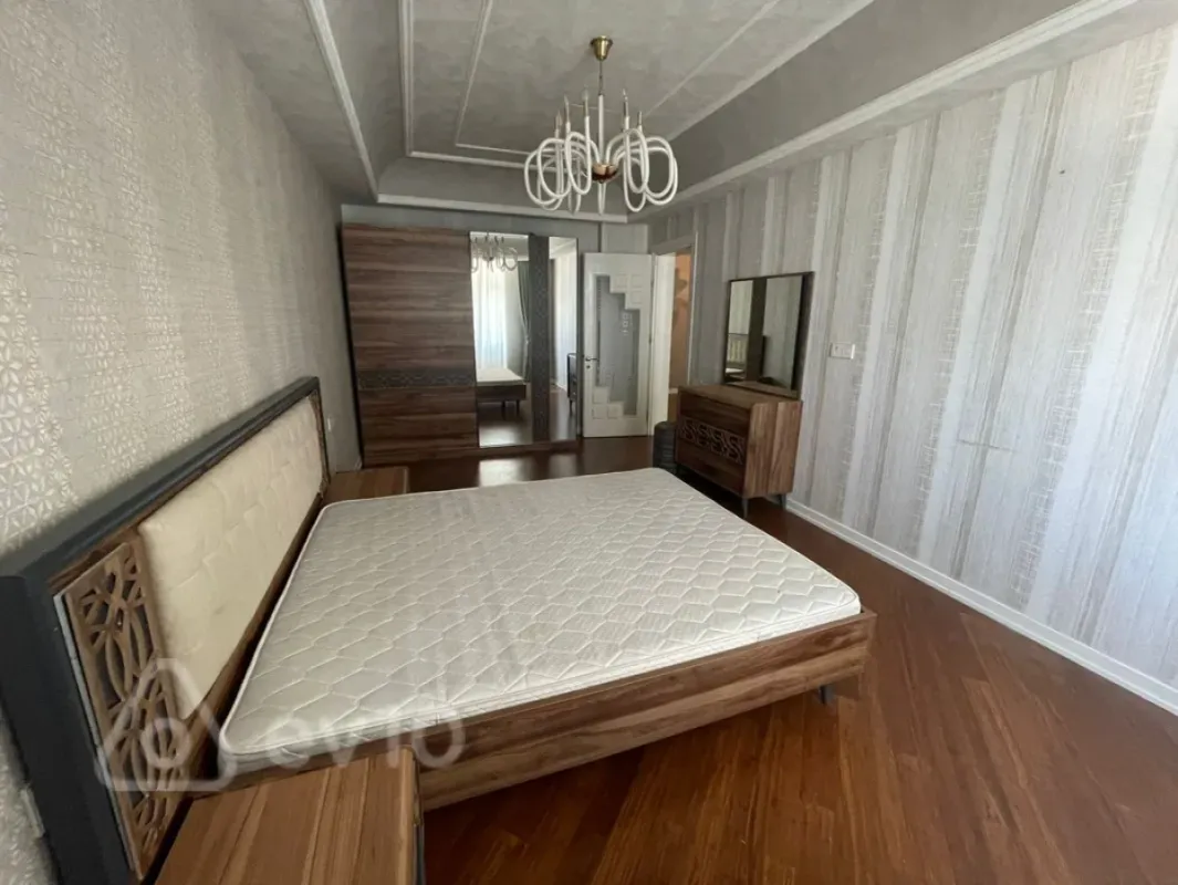 Kirayə verilir 2 otaqlı yeni tikili 98 m²