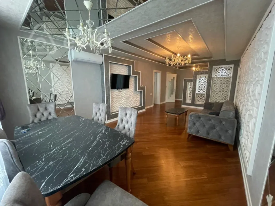 Kirayə verilir 2 otaqlı yeni tikili 98 m²