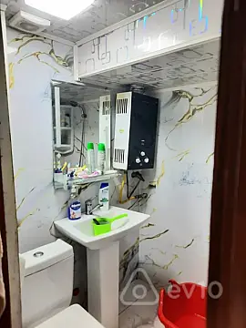 Satılır 2 otaqlı köhnə tikili 30 m²